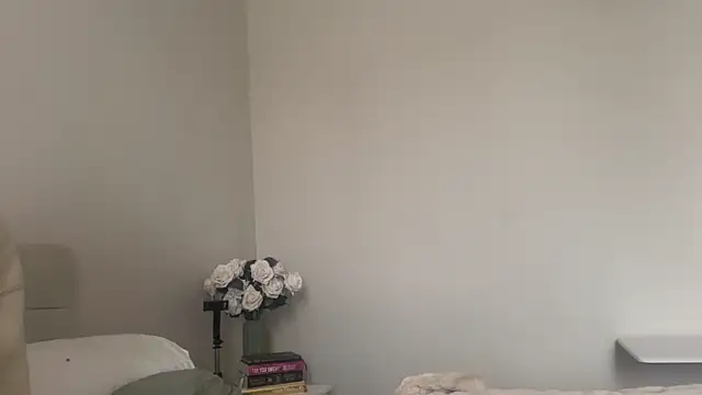 skyejde online show from 10-31-25, 09:28