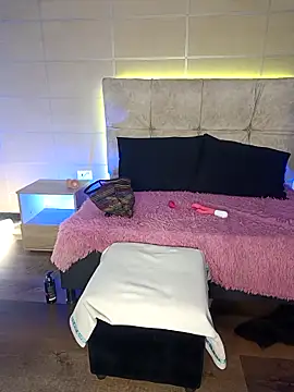  michonne  online show from 12-21-25, 11:12