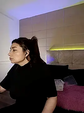  michonne  online show from 10-29-25, 08:30