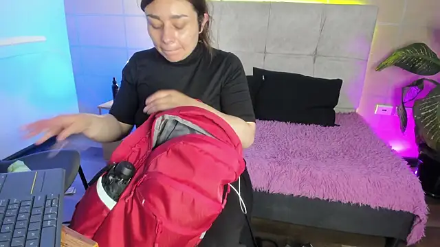  michonne  online show from 11-01-25, 09:08