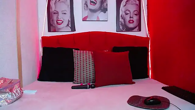 Tiana Ebony18 online show from 03-28-26, 12:06