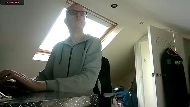 AdmiredThirty online show from 12-14-25, 12:22