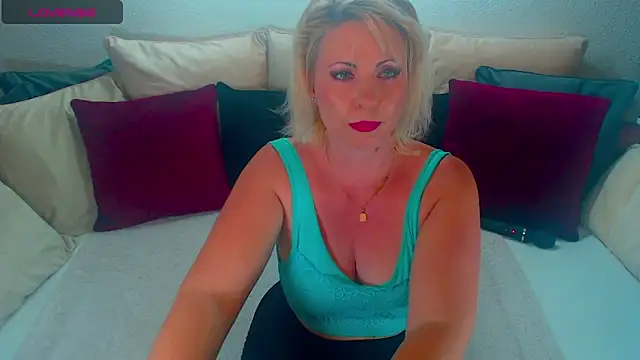 Lex McQueen online show from 05-12-26, 08:04