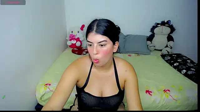 hello kityy25 online show from 07-10-26, 02:50