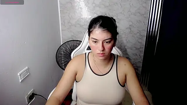 hello kityy25 online show from 01-10-26, 11:33