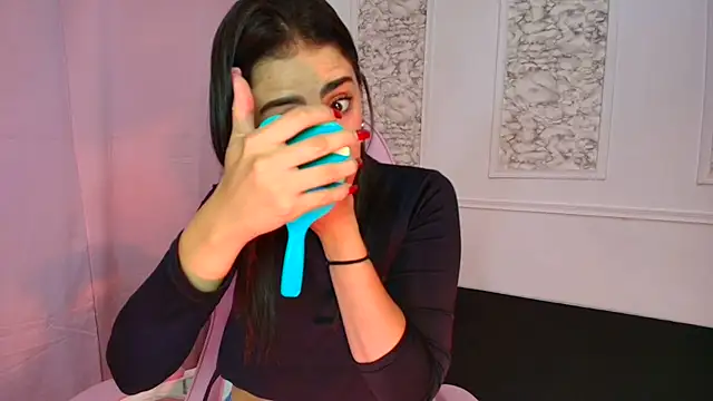 Danella houston online show from 02-18-26, 04:47