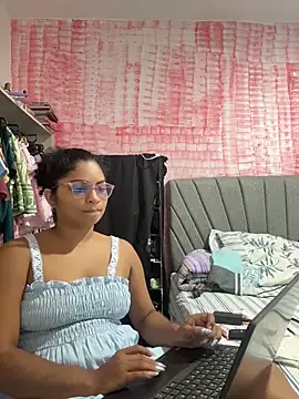 Tana latin online show from 05-29-26, 02:17