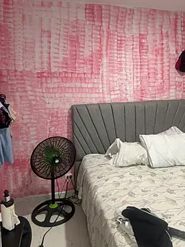 Tana latin online show from 01-17-26, 04:49