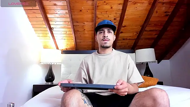 Sebastian Berne online show from 09-21-25, 08:03