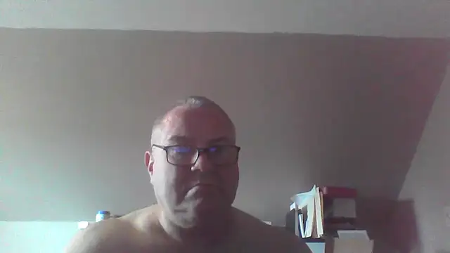 mkestr69 online show from 05-01-26, 07:52