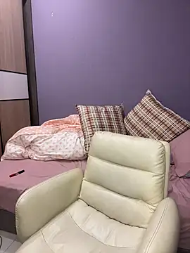 Hannababy  online show from 06-12-26, 02:37