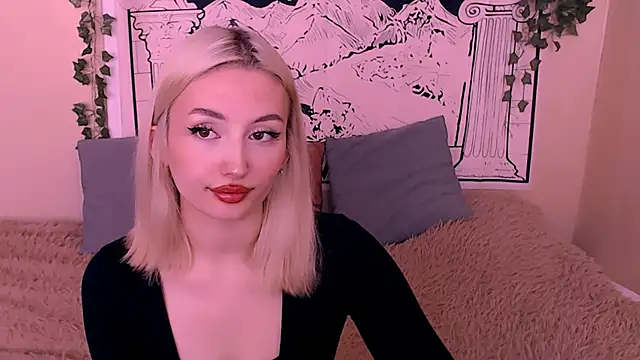 Snapshot of beauty_blonde chatting on 03-12-25, 05:24 beauty blonde online show from 03-12-25, 05:24