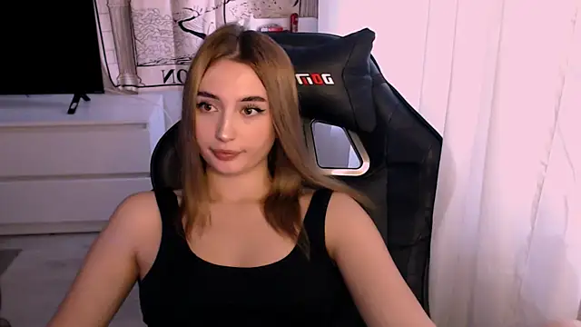 Snapshot of beauty_blonde chatting on 09-11-25, 02:33 beauty blonde online show from 09-11-25, 02:33