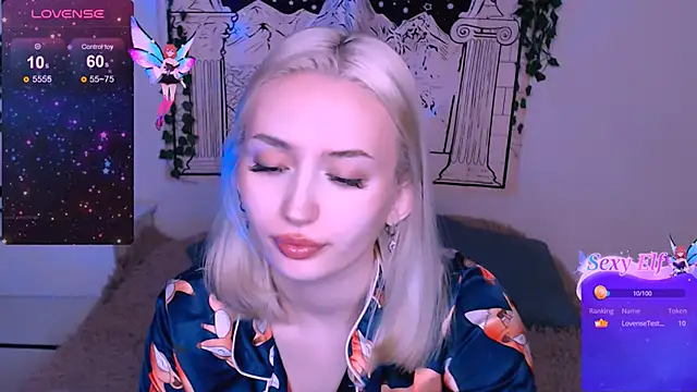 Snapshot of beauty_blonde chatting on 02-16-25, 10:22 beauty blonde online show from 02-16-25, 10:22