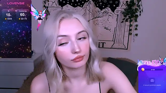 Snapshot of beauty_blonde chatting on 02-12-25, 10:26 beauty blonde online show from 02-12-25, 10:26