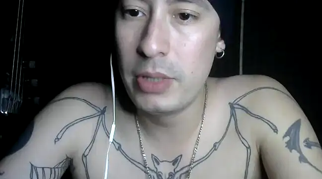 Snapshot of vampireathome chatting on 02-21-25, 04:51 vampireathome online show from 02-21-25, 04:51