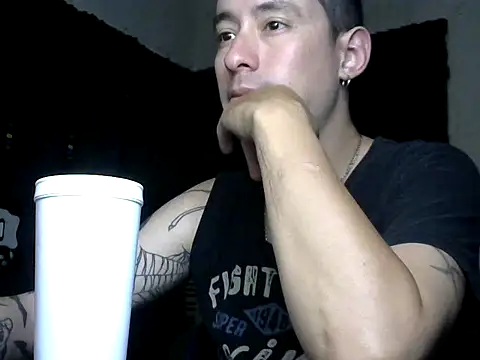 Snapshot of vampireathome chatting on 09-14-25, 04:24 vampireathome online show from 09-14-25, 04:24