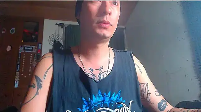 Snapshot of vampireathome chatting on 02-05-25, 07:39 vampireathome online show from 02-05-25, 07:39