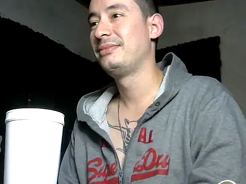 Snapshot of vampireathome chatting on 09-09-25, 06:12 vampireathome online show from 09-09-25, 06:12