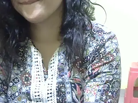 Your cutiepie  online show from 11-21-25, 08:41