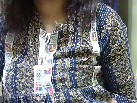 Snapshot of Your_cutiepie_ chatting on 10-13-25, 04:52 Your cutiepie online show from 10-13-25, 04:52