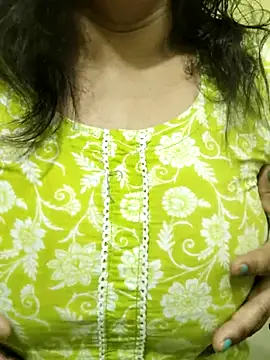 Your cutiepie  online show from 11-26-25, 06:19