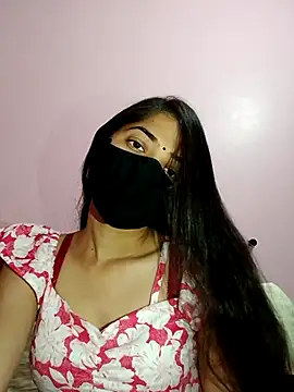 Snapshot of shnaz_1 chatting on 10-17-25, 10:11 shnaz 1 online show from 10-17-25, 10:11