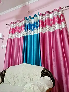 Snapshot of shnaz_1 chatting on 09-18-25, 01:36 shnaz 1 online show from 09-18-25, 01:36