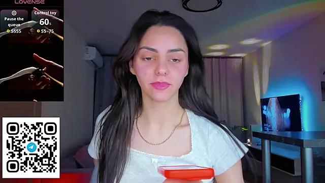 EmiliaZen online show from 04-19-26, 05:03