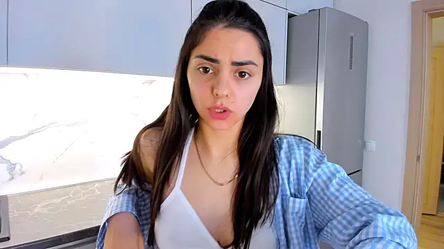 EmiliaZen online show from 03-20-25, 02:32