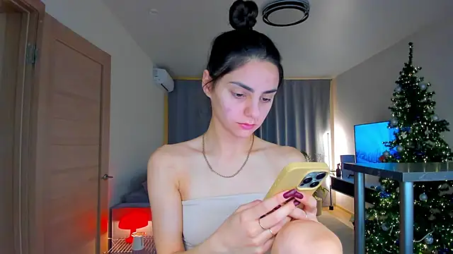 EmiliaZen online show from 12-22-25, 05:35