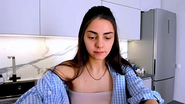 EmiliaZen online show from 02-27-25, 12:34