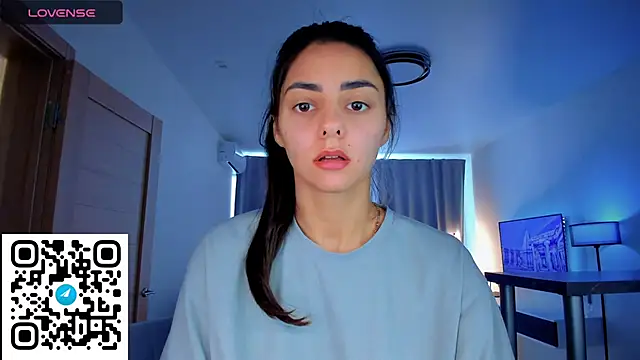 EmiliaZen online show from 09-14-25, 12:38