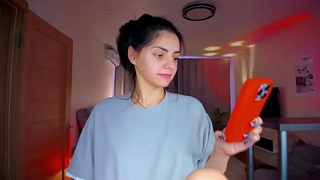 EmiliaZen online show from 03-15-26, 03:19