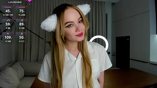 CrystaIMaiden online show from 02-05-25, 08:35