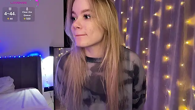 CrystaIMaiden online show from 02-28-25, 05:04