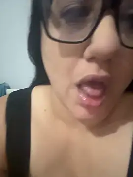 Snapshot of daianaspencer chatting on 10-28-25, 07:29 daianaspencer online show from 10-28-25, 07:29