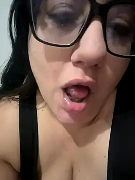 Snapshot of daianaspencer chatting on 11-18-25, 07:44 daianaspencer online show from 11-18-25, 07:44