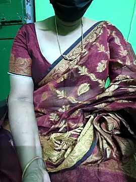 Snapshot of niiveditha chatting on 03-14-25, 06:10 niiveditha online show from 03-14-25, 06:10