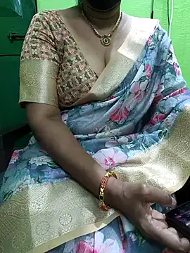 Snapshot of niiveditha chatting on 09-21-25, 11:48 niiveditha online show from 09-21-25, 11:48