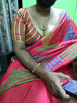 Snapshot of niiveditha chatting on 09-24-25, 02:40 niiveditha online show from 09-24-25, 02:40