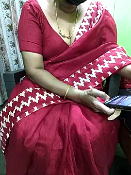 Snapshot of niiveditha chatting on 09-17-25, 07:32 niiveditha online show from 09-17-25, 07:32