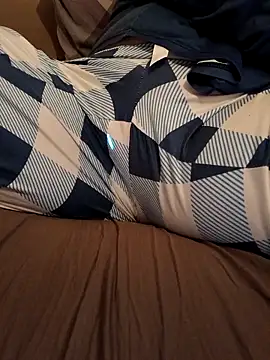 NoLubricantNeeded online show from 10-06-25, 10:54