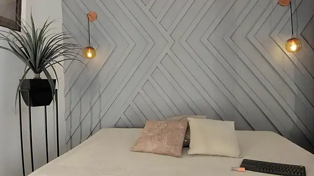 Zoee monroe online show from 03-15-26, 01:18