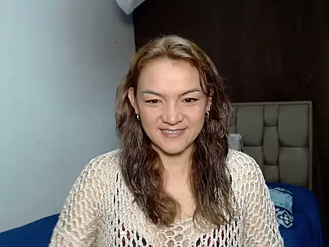 Snapshot of PenelopeMist chatting on 05-29-26, 02:06 PenelopeMist online show from 05-29-26, 02:06