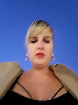 Sexybiene969 online show from 10-13-25, 04:41