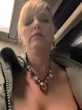 Sexybiene969 online show from 12-05-25, 03:32