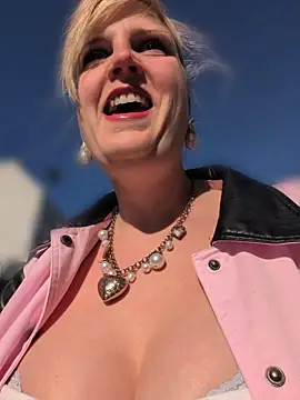 Sexybiene969 online show from 04-30-26, 03:52