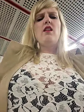 Sexybiene969 online show from 09-26-25, 03:08