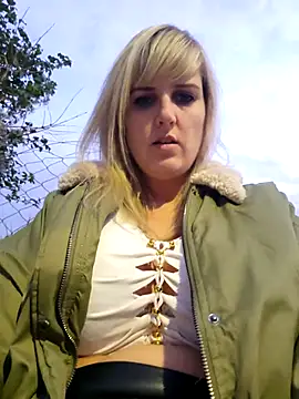 Sexybiene969 online show from 10-14-25, 04:29